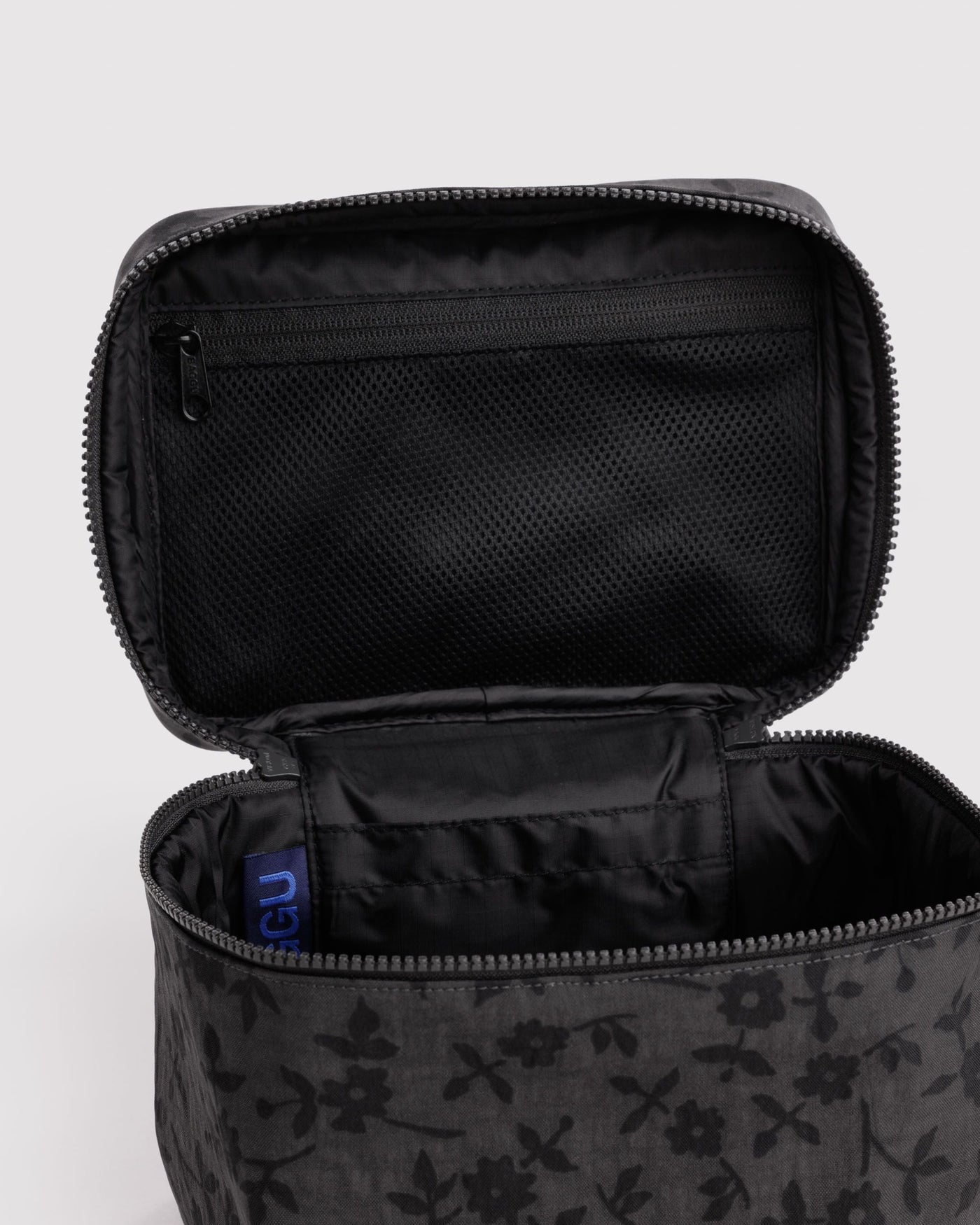 Large Cosmetic Case R5