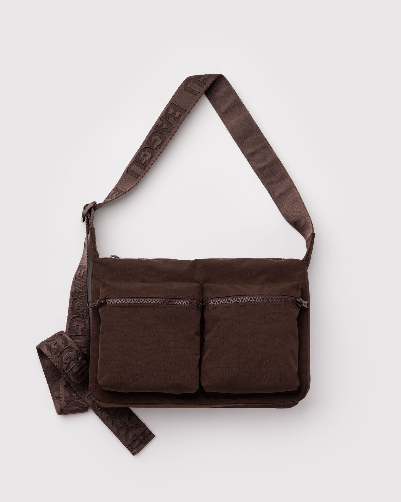 Medium Cargo Crossbody M8