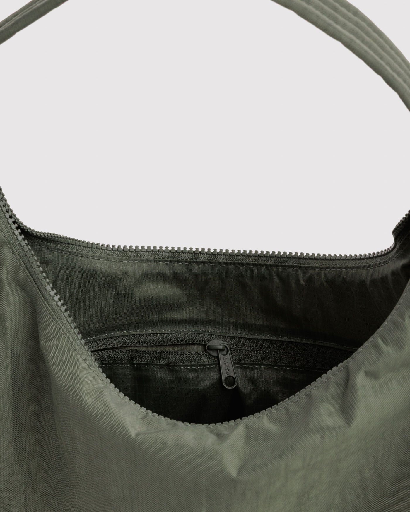 Nylon Shoulder Bag D1