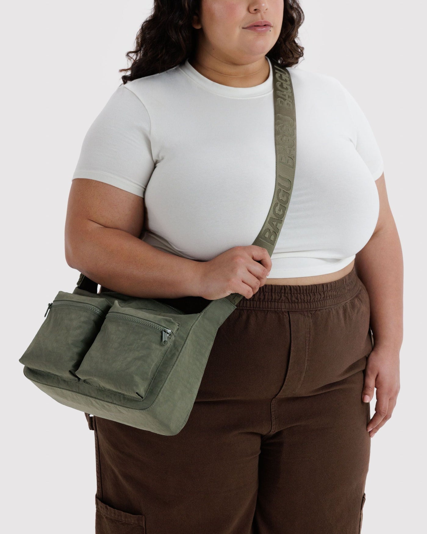 Medium Cargo Crossbody M8