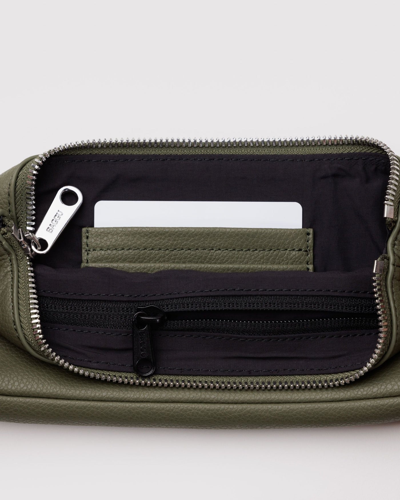 Recycled Leather Pochette R2