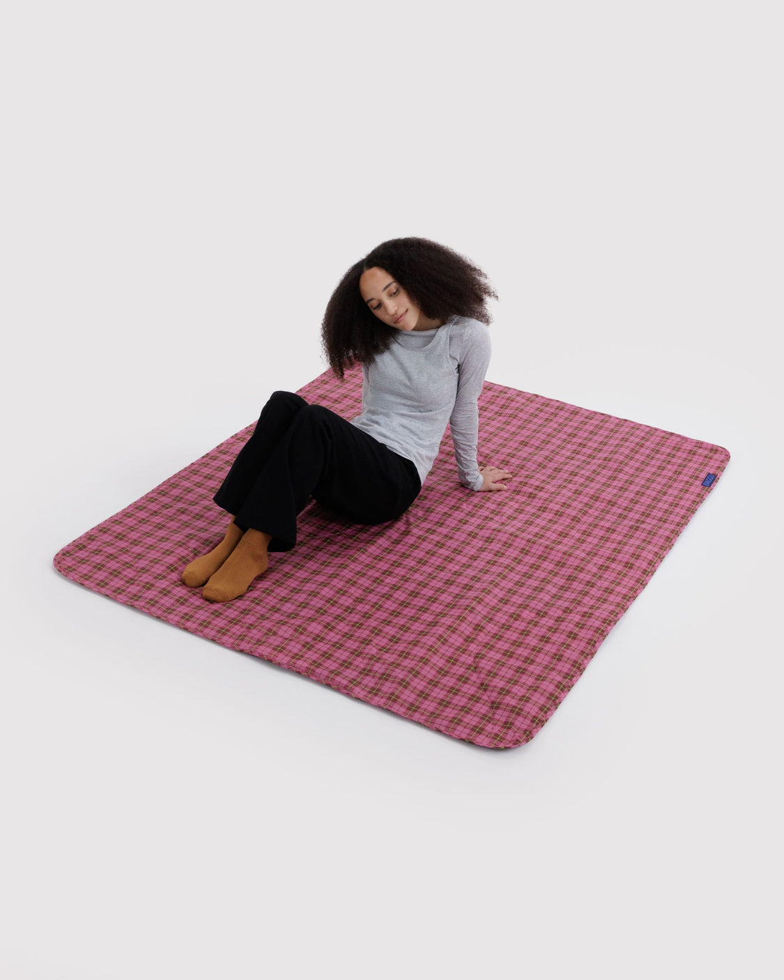 Puffy Picnic Blanket F1