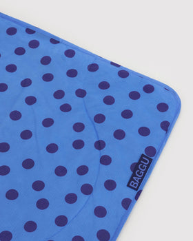 Puffy Picnic Blanket F1