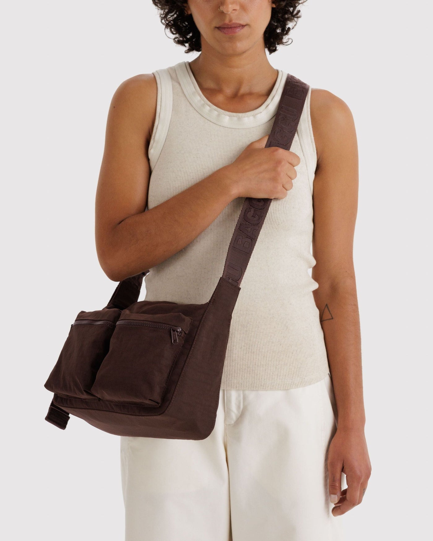 Medium Cargo Crossbody M8